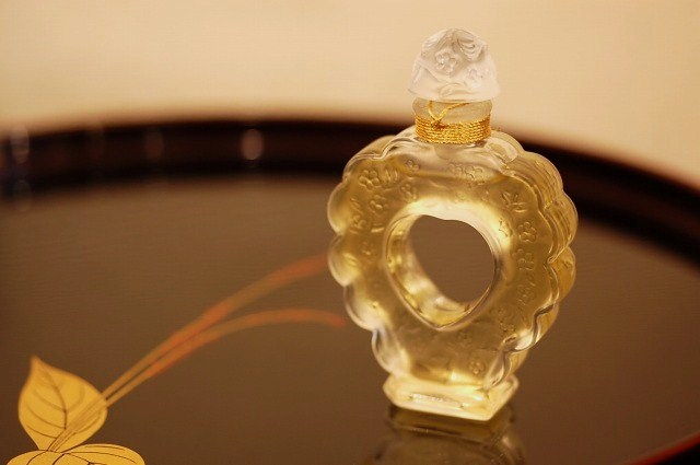 ラリック Lalique フランス クリスタルガラス 香水瓶 「ふたつの